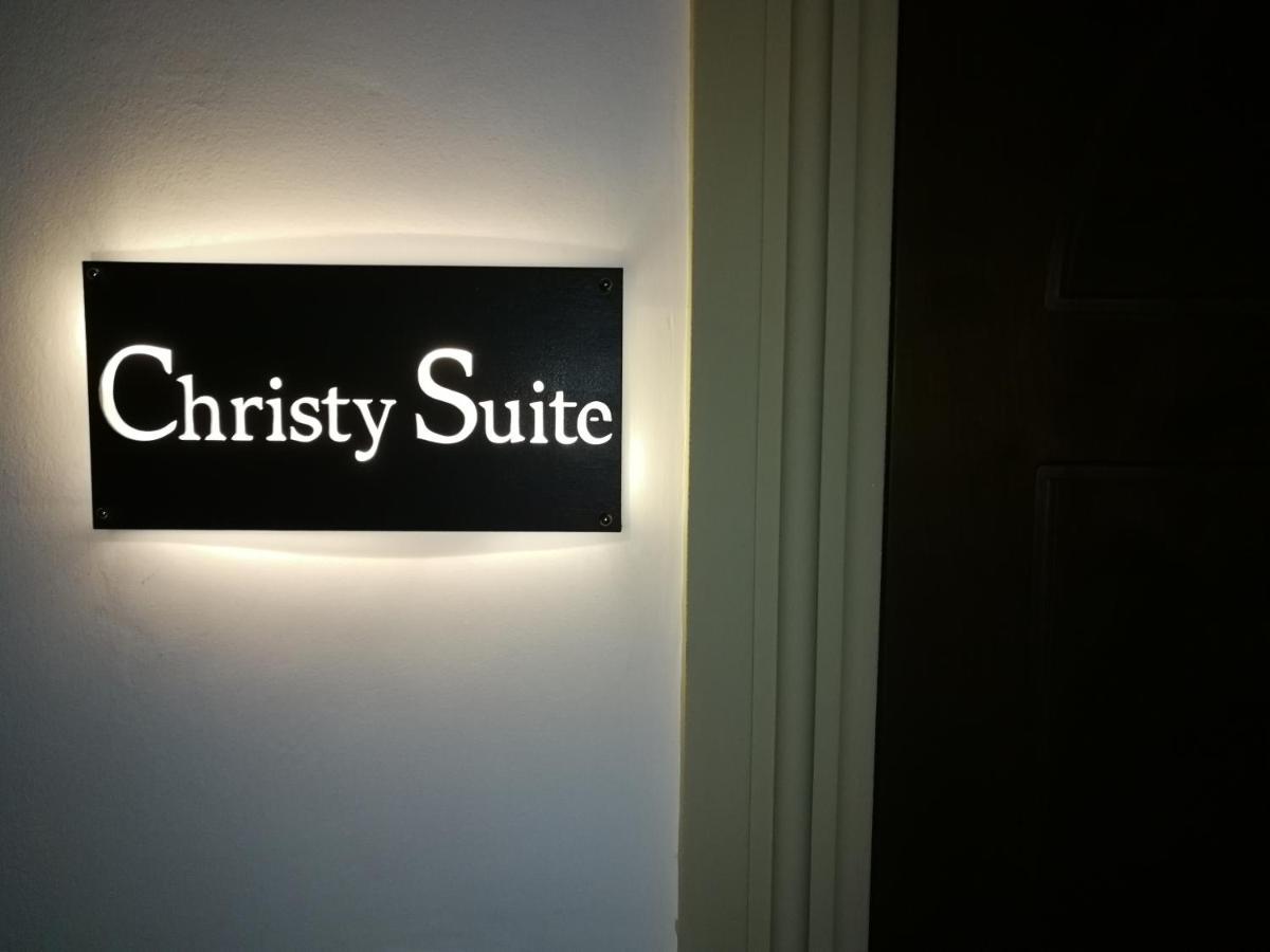 Christy Suite Elegante Appartamento Nel Centro Storico Di Анцио Экстерьер фото
