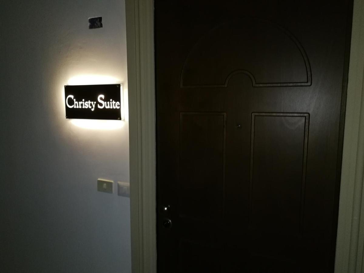 Christy Suite Elegante Appartamento Nel Centro Storico Di Анцио Экстерьер фото