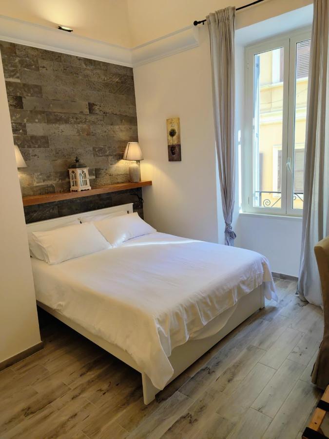 Christy Suite Elegante Appartamento Nel Centro Storico Di Анцио Экстерьер фото