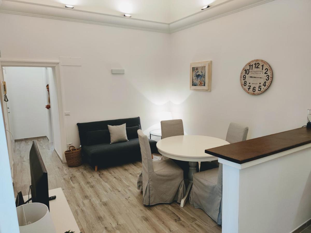 Christy Suite Elegante Appartamento Nel Centro Storico Di Анцио Экстерьер фото