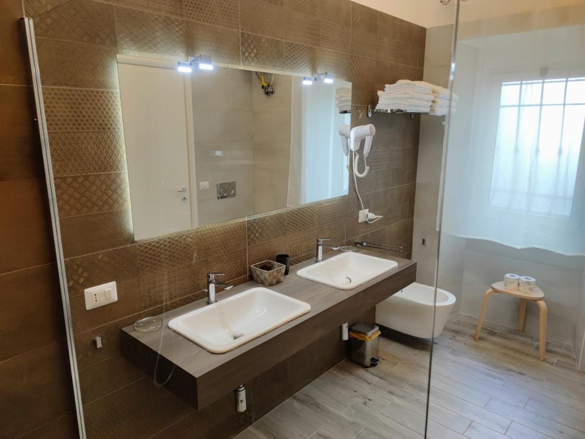 Christy Suite Elegante Appartamento Nel Centro Storico Di Анцио Экстерьер фото